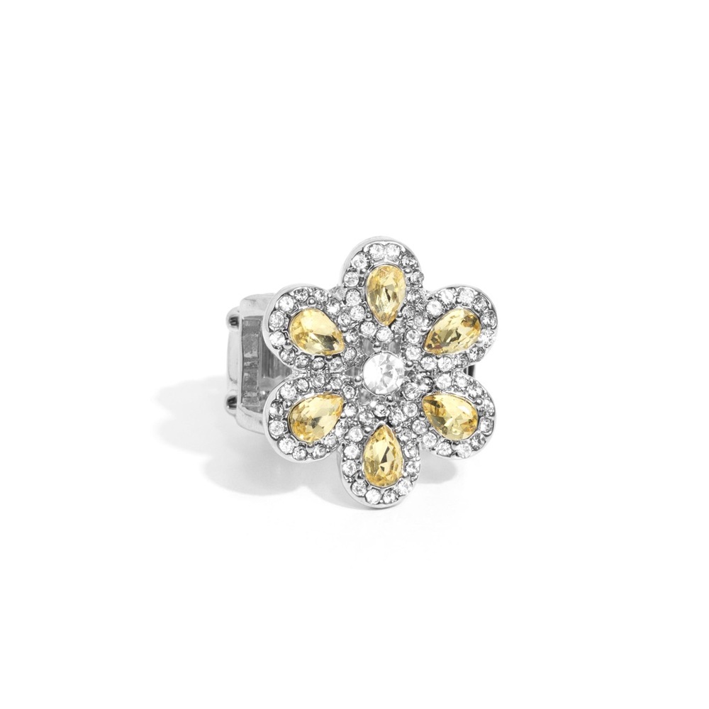 Petaled Promenade - Yellow
